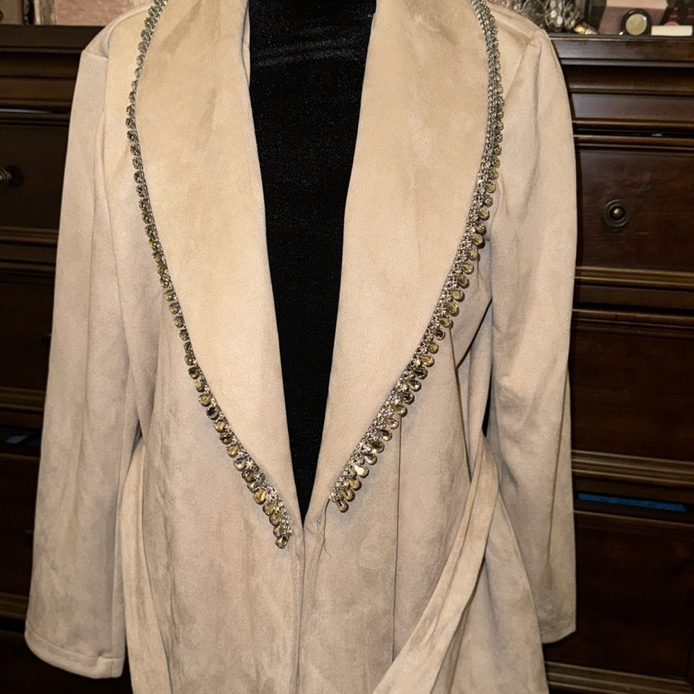 BRAND NEW FANCE WOMENS COAT SIZE SMALL - Picture 3 of 7